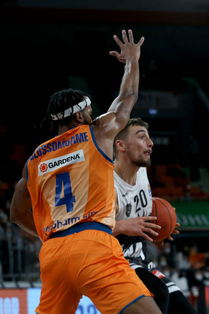 进步不仅在 进步不仅在