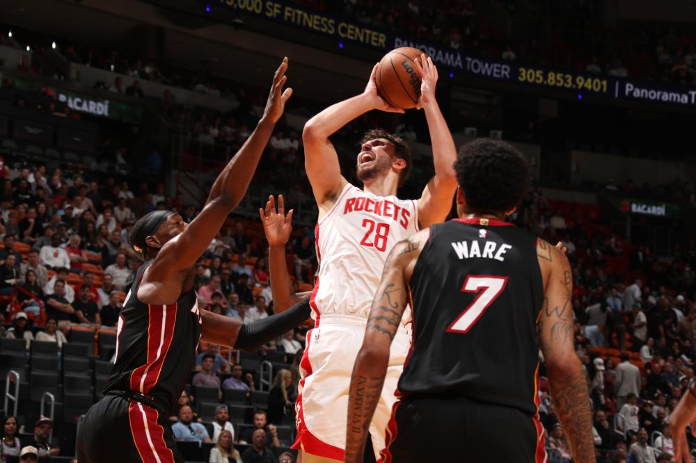 他们不仅是 他们不仅是